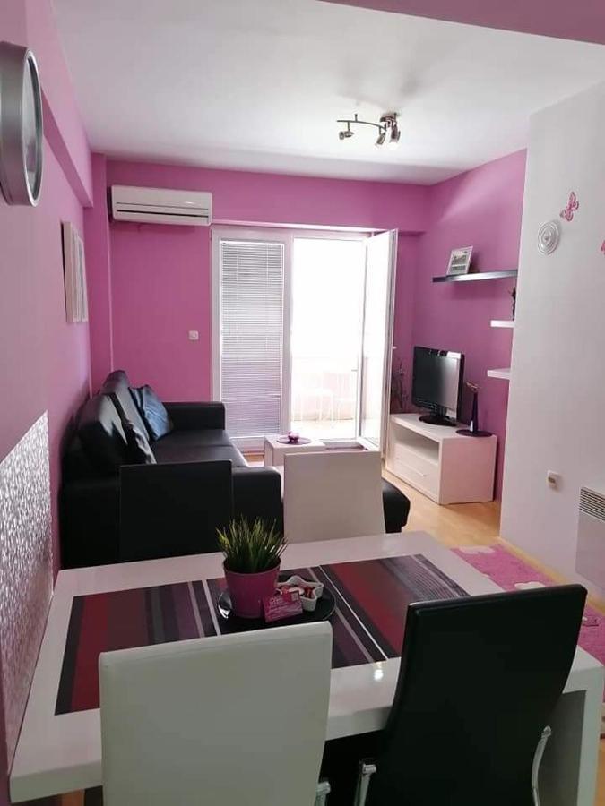 אוהריד Apartments Nela מראה חיצוני תמונה